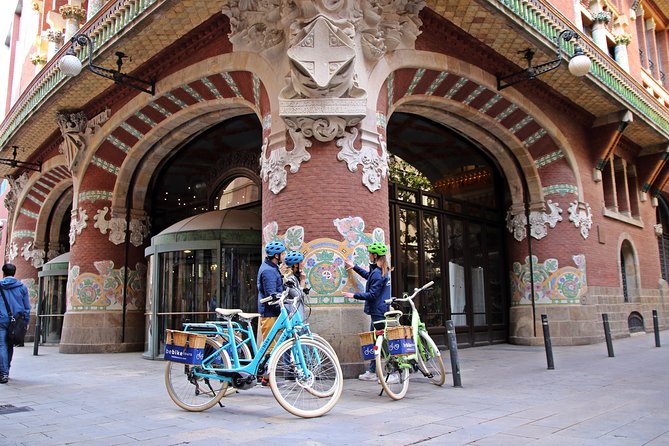 Sights of Barcelona E-Bike Tour Led by a Local Guide - Starting at Arc de Triomf
