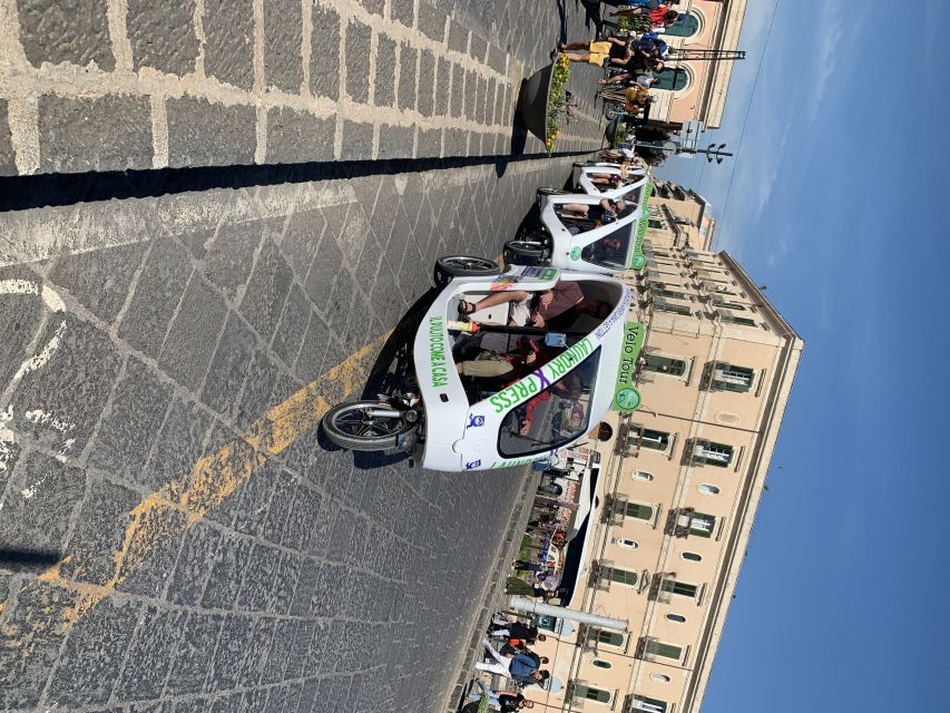 Siracuse: Guided Velobike Tour - The longer pass-by and the island perimeter