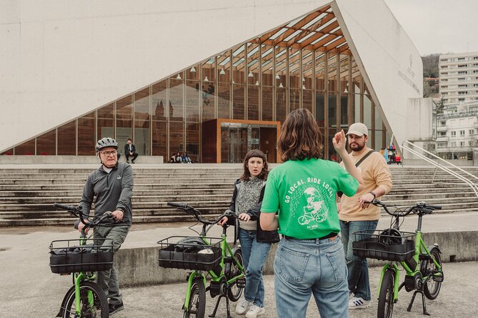 Small-Group Electric Bike Tour in San Sebastián - The long tunnel changes the pace