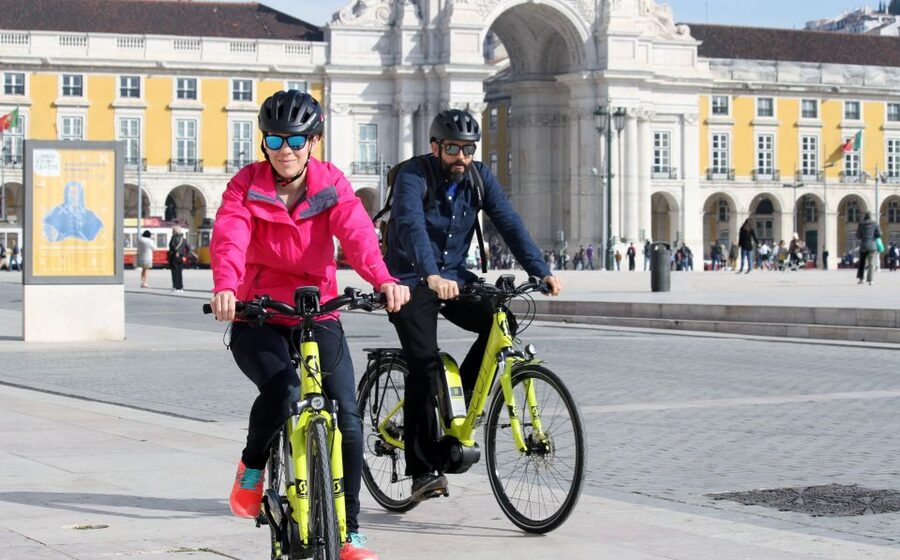 South Lisbon: 3-Hour Christ the King Electric Bike Tour - What the guide adds to the ride