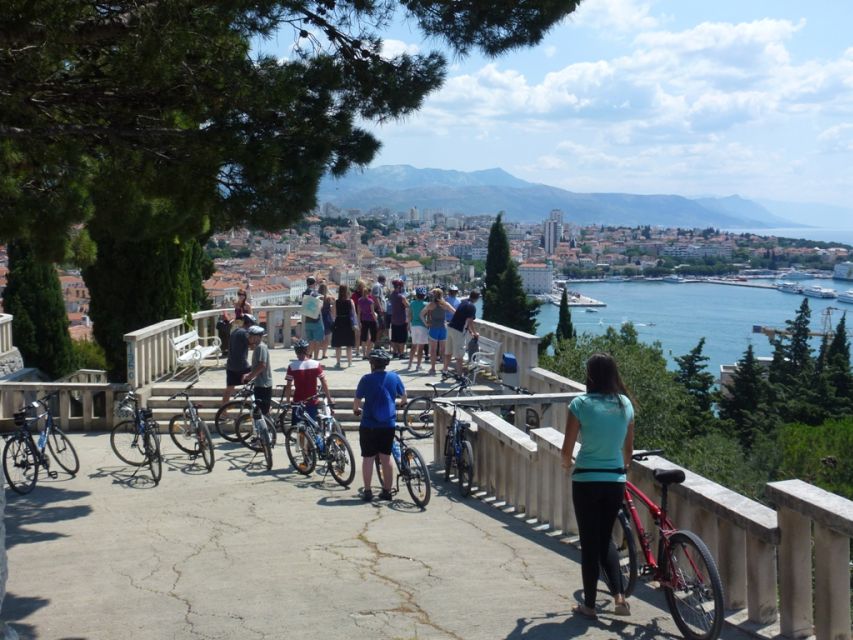Split 3-Hour Guided Bike Tour - Pace, group size, and the real feel of the outing