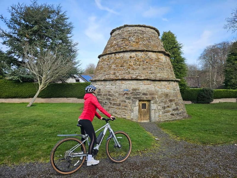 St. Andrews: The Essential Guided Bike & E Bike Tour - Standard bike or e-bike?