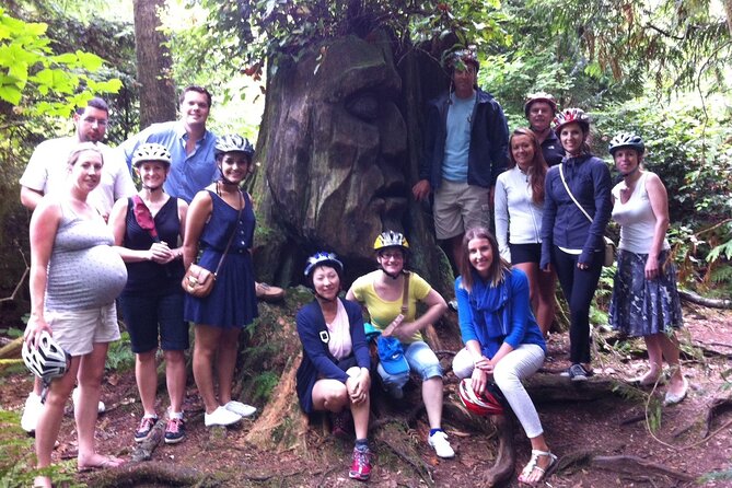 Stanley Park & Downtown - Vancouver Bike Tours - The seawall is the scenic heart of the morning