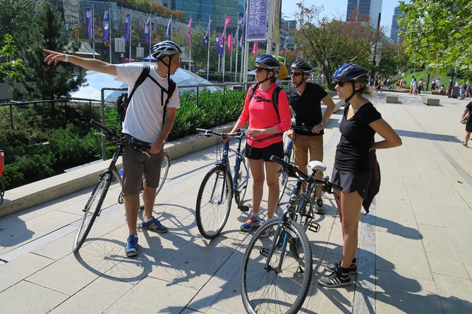 Stanley Park & Downtown - Vancouver Bike Tours - What the riding feels like