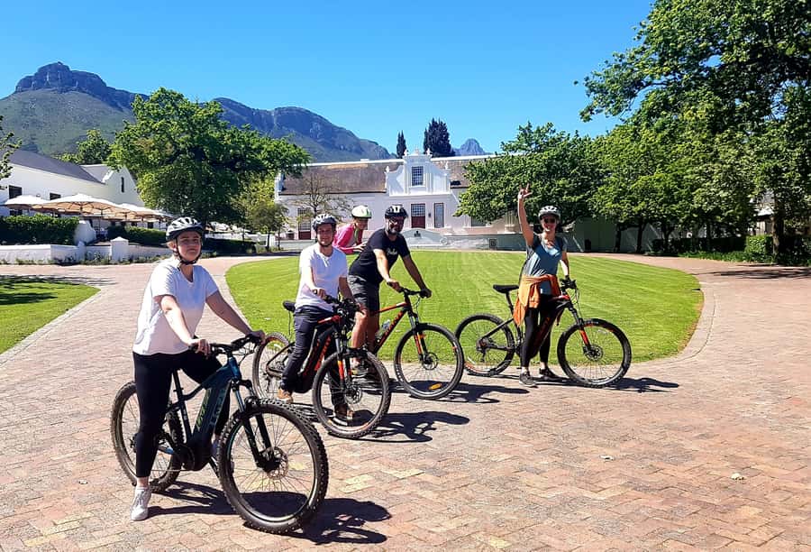 Stellenbosch: Historical Bike Tour & Wine Tasting - From Stellenbosch streets to the Jonkershoek mountains