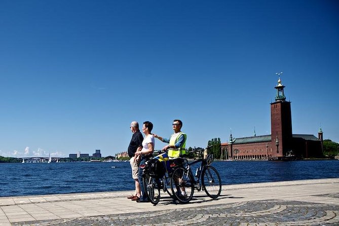 Stockholm at a Glance Bike Tour - Bridges, islands, and waterfront views