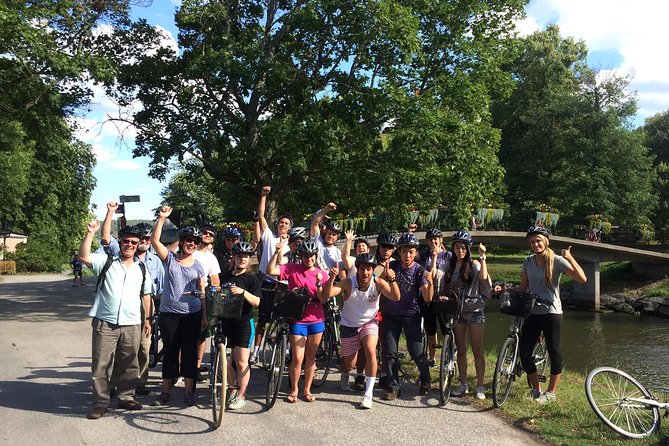 Stockholm at a Glance Bike Tour - Weather, clothing, and seasonal comfort