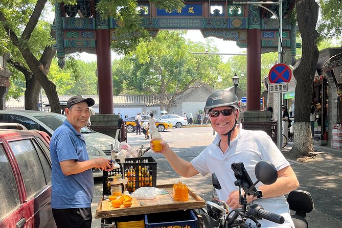 Street Food in Beijing Hutongs by Bike - Meeting Dominic, Shao, Xin, or Shin