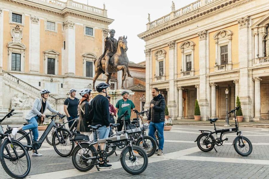 Sunrise in Rome: Small Group E-Bike Tour & Italian breakfast - Why Rome is worth seeing at sunrise