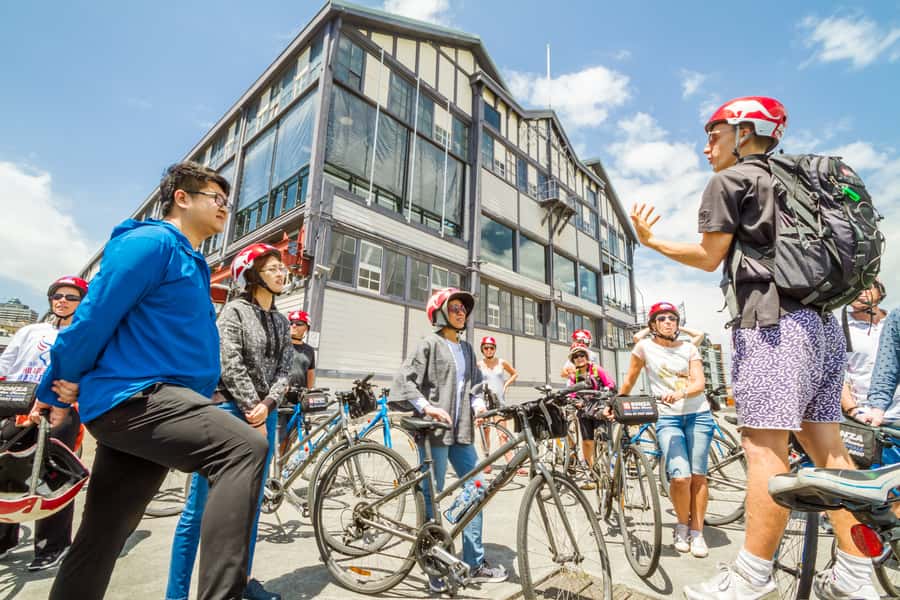 Sydney: Iconic Sights 4-Hour Bike Tour - Safety and the pace of the ride
