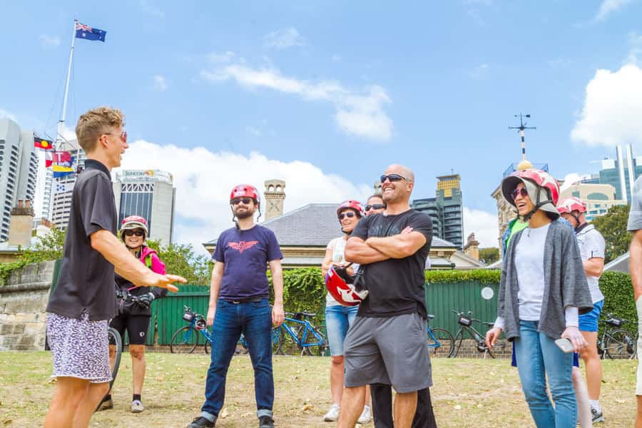 Sydney: Iconic Sights 4-Hour Bike Tour - Bikes, comfort, and the hills