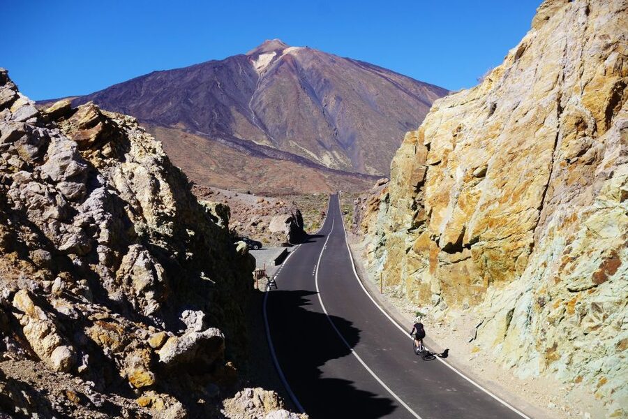 Teide Crater Tour - Electric Bike Tour - The first big view across southern Tenerife