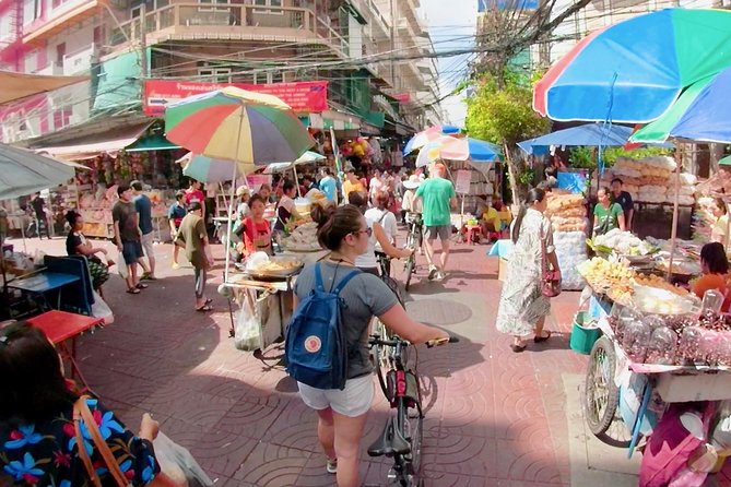 Thai Culture and Local Life 4- Hour Bangkok Bike Tour - Horseshoe Shrine and a gentle cultural start