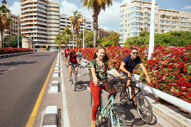 The Beauty of Valencia by Bike: Private Tour - The City of Arts and Sciences from a bicycle