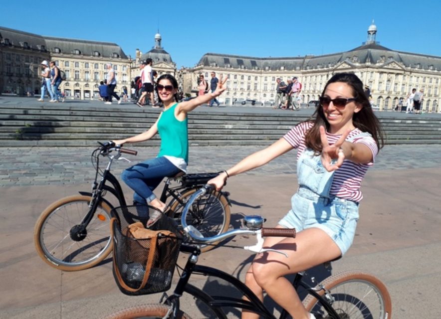 The Best of Paris by Bike with a Local - What the guide adds