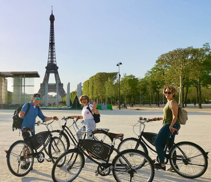 The Best of Paris: Small Group Bike Tour like a Local - Moving between Paris monuments at a useful pace