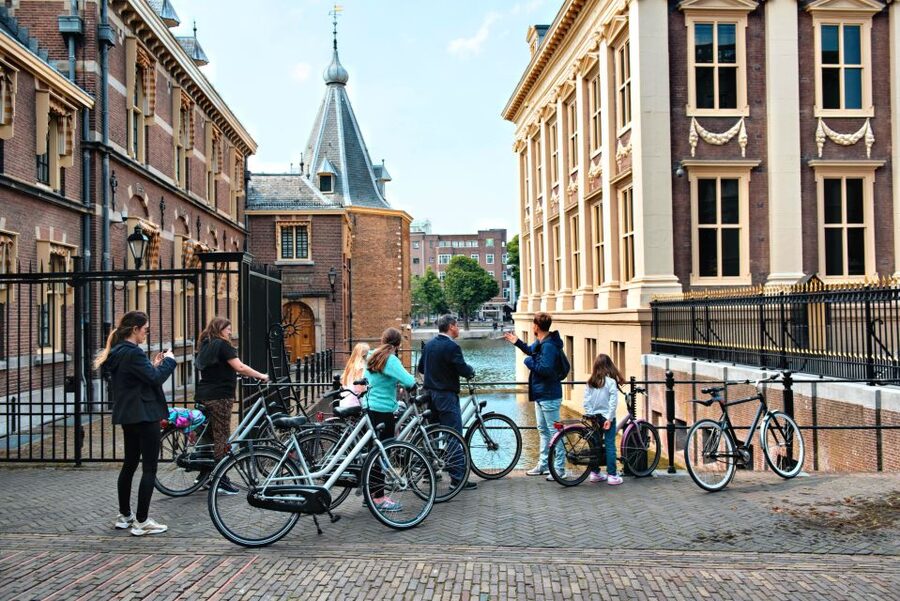 The Hague: Highlights Bike Tour - The Passage and the city beyond the headline sights