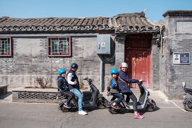 The Hutong Experience by Bike - Street food gives the ride its flavor