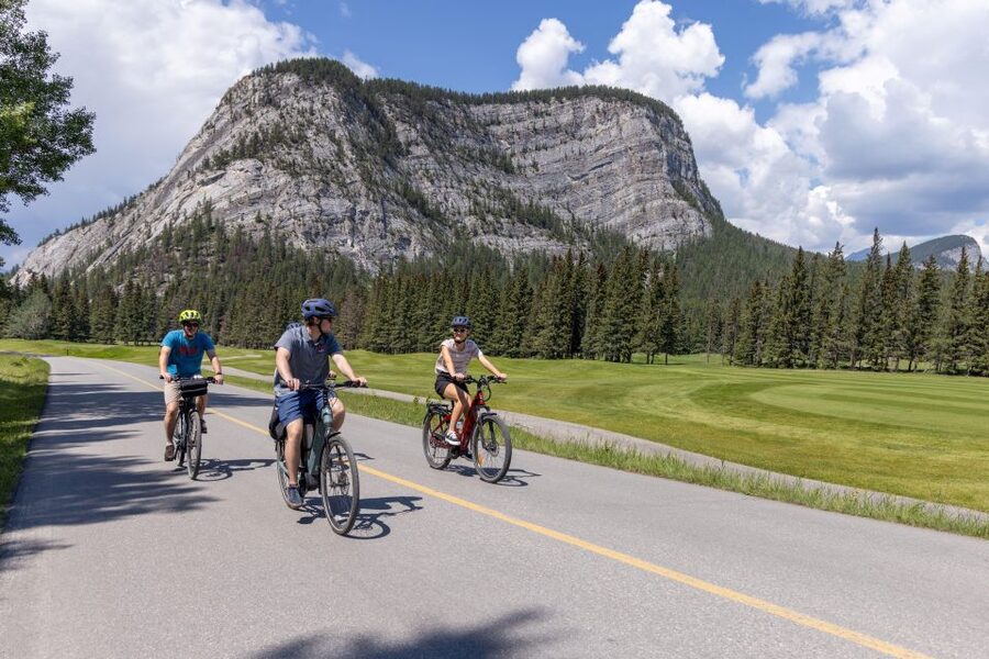 The Local Banff Explorer - E-Bike Tour - Weather, clothing, and practical preparation