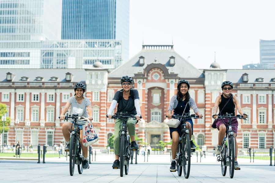 Tokyo: 3-hour Guided E-Bike Tour of the City's Hidden Gems - City Route: Tokyo Station, a Japanese garden, and old shrines