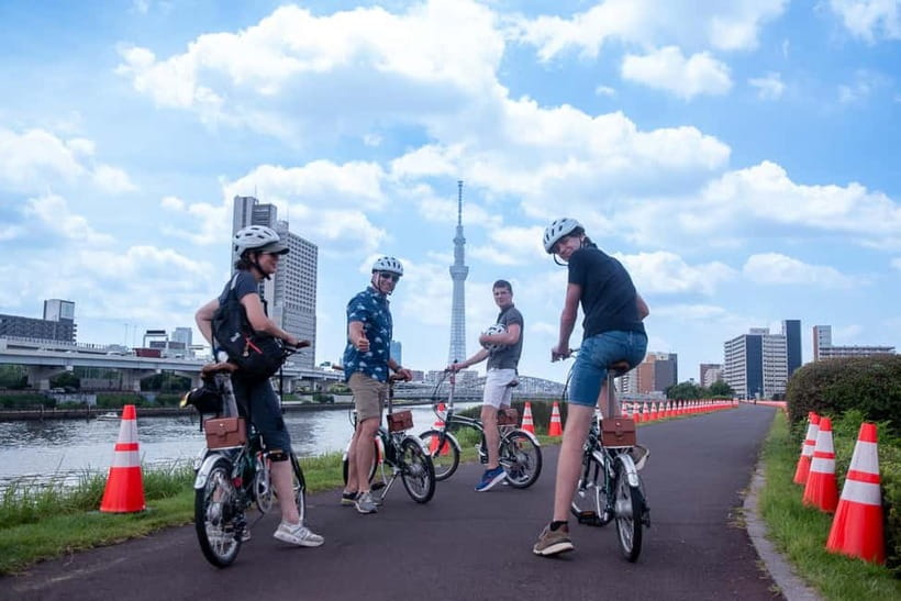 Tokyo: 3h Private E-bike Tours, Starting at Your Hotel - Zojo-ji Temple and Tokyo Tower