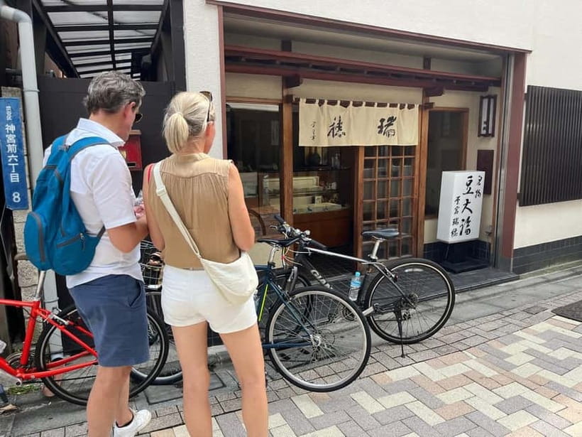 Tokyo Bike Tour: Shibuya, Harajuku & Hidden Gems - Harajuku, Omotesando, and Aoyama