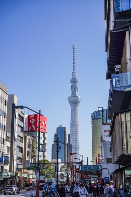 Tokyo: Hidden Gems Guided Bike Tour with Lunch - The Fukagawa Edo Museum brings old Tokyo to life