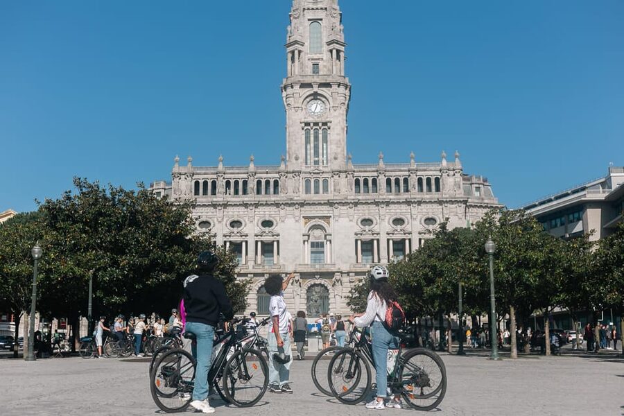 Tour Porto: Adventure in Electric Bike Tour - Sé do Porto and the upper city