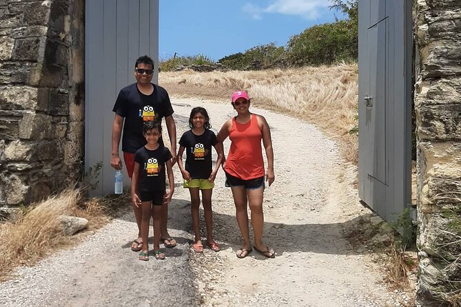 TRIPLE ACTIVITY TOUR, Bike Kayak Hike, ANTIGUA - What makes the guides important