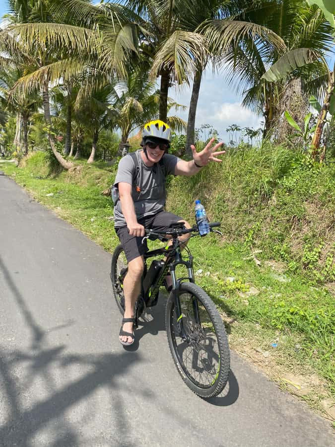 Ubud : PRIVATE Bike Tour inside Rice Field Ubud Countryside - Regular bicycle or e-bike?