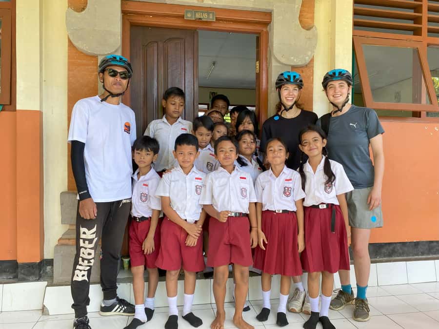 Ubud : PRIVATE Bike Tour inside Rice Field Ubud Countryside - What is included, and what costs extra?