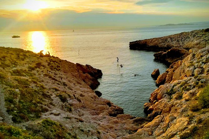 Ultimate Calanques Panoramic e-bike Ride – 3h (Small Group) - Morgiou and the small fishing village