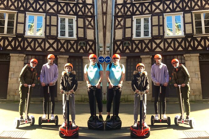 Unusual and ecological ride on a Segway and electric bike in Bayonne - Place Paul Bert and the culture of Bayonne festivals