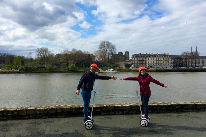 Unusual and ecological ride on a Segway and electric bike in Bayonne - Sainte-Marie Cathedral and the less obvious old town