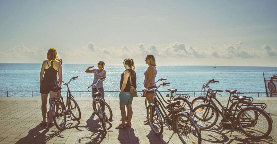 Unusual Barcelona Bike Tour in French - Key points to know before you book