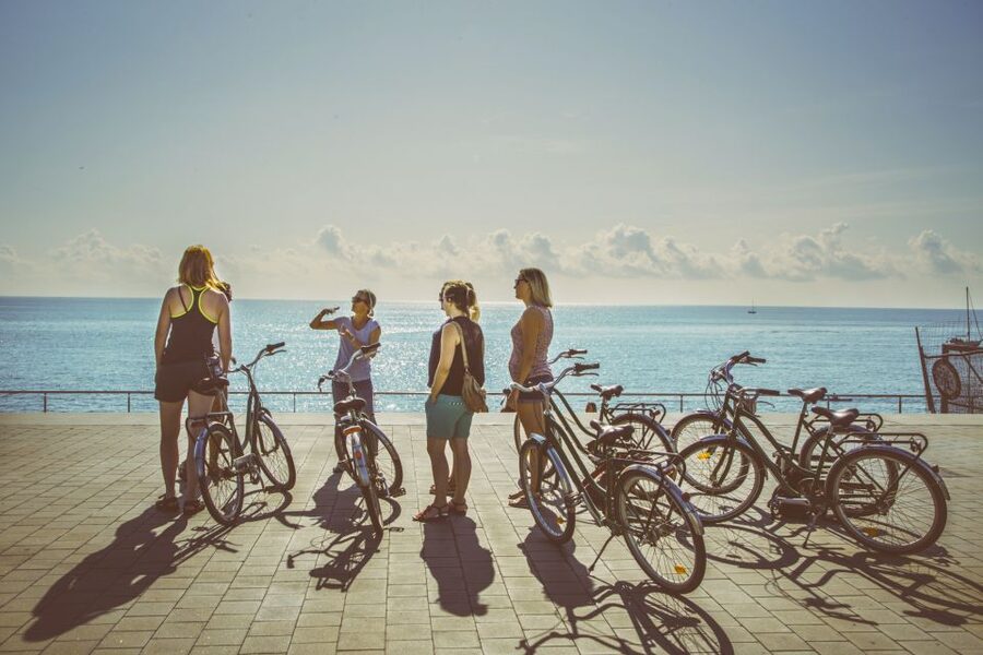 Unusual Barcelona Bike Tour in French - How the flexible route works