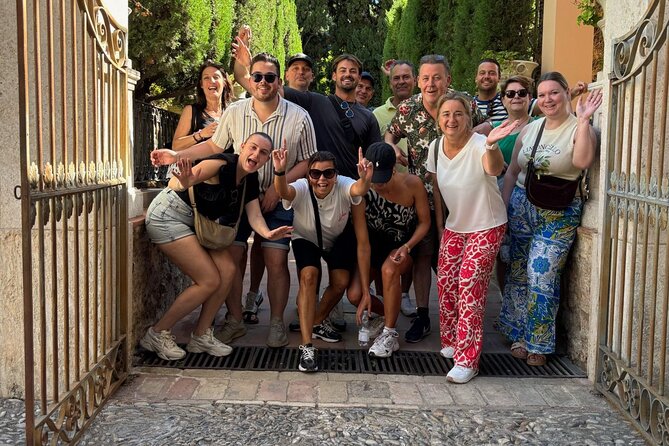 Valencia all in one: beaches, old town & city arts by E-bike - Malvarrosa and the city beaches