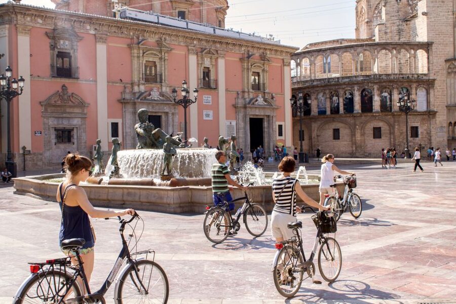 Valencia Bike Tour - The Turia Gardens: Valencia’s unusual central park