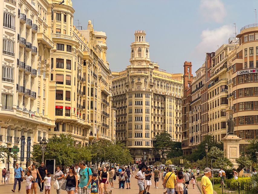 Valencia Bike Tours: City Highlights - Cruising through the Turia Gardens