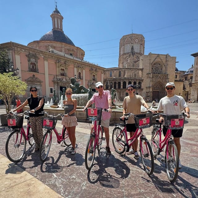 Valencia: City Highlights Guided Bike Tour - From City Hall to the market quarter