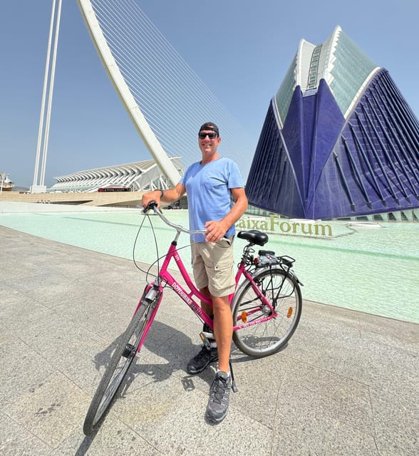 Valencia: City Highlights Guided Bike Tour - Forty minutes through the Turia Gardens