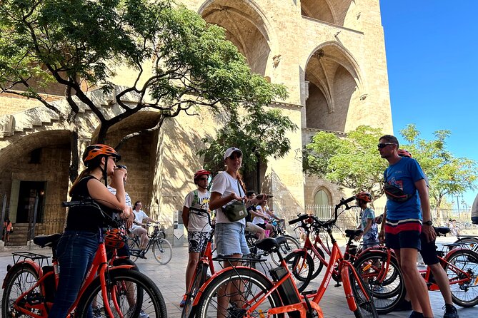 Valencia City Highlights in Guided Bike or E-Bike Tour - The calmest ride: Turia Gardens