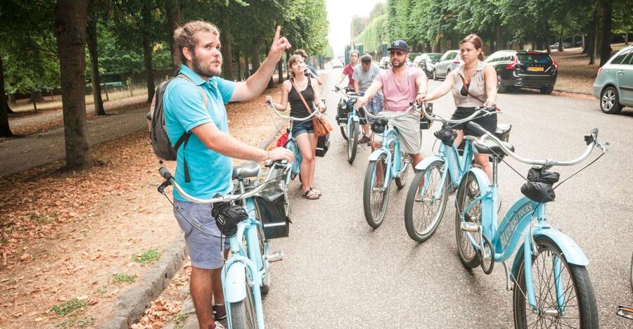 Versailles Bike Tour with Palace & Queen Farm Entrance - Versailles market and the picnic you choose