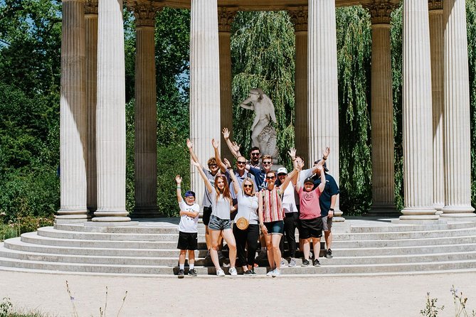Versailles Domain Bike Tour with Palace Entry by Train from Paris - The market stop and your picnic lunch