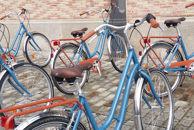 Visite insolite de Barcelone à vélo (en français) - Poblenou, once called the Catalan Manchester