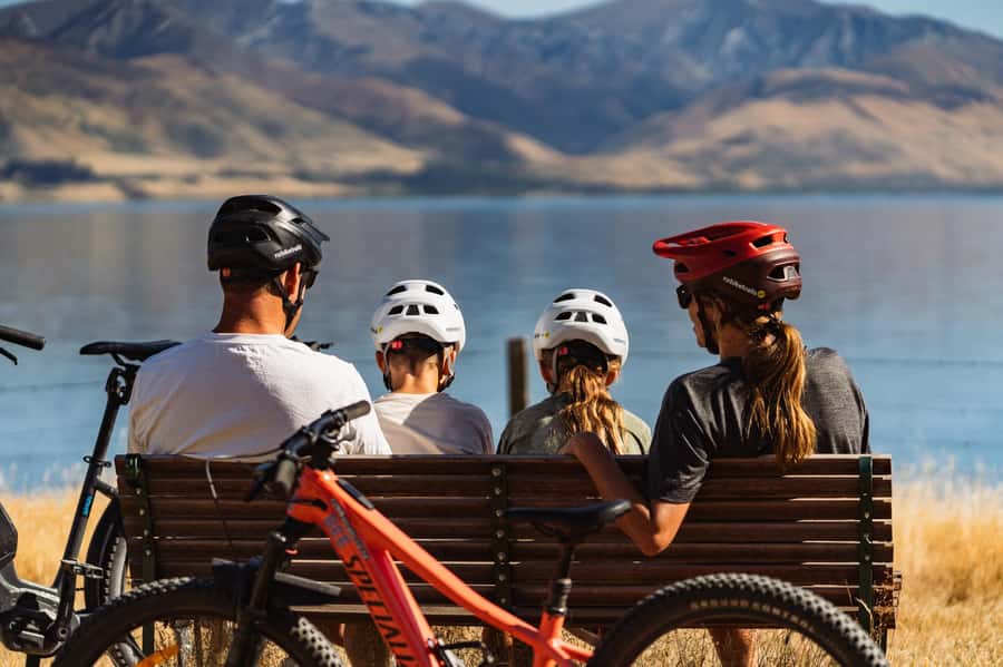 Wānaka: Gladstone Track and Wanaka Trails on Bike or eBike - Meeting point, parking, and practical preparation