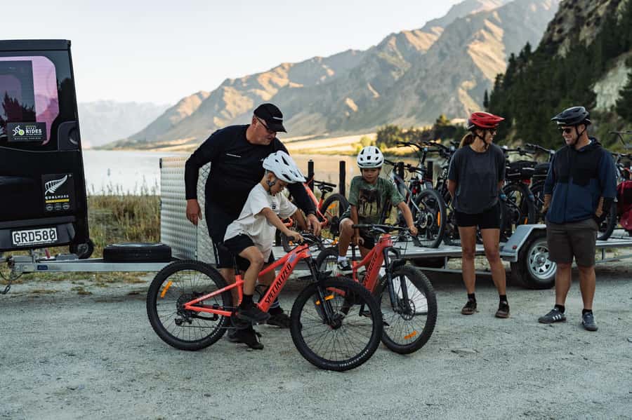Wānaka: Gladstone Track and Wanaka Trails on Bike or eBike - A lake-to-lake ride with no road traffic