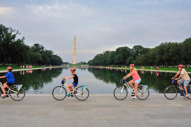 Washington DC Capital Sites Bike Tour - Starting at the Smithsonian Castle