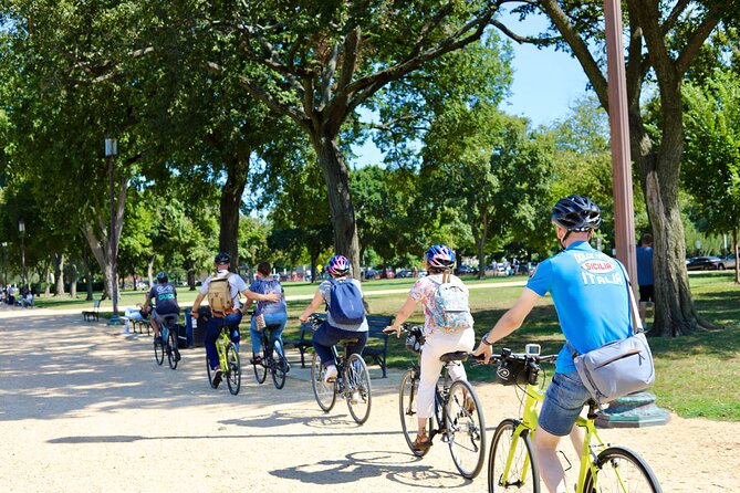 Washington DC Capital Sites Bike Tour - Natural History and the Washington Monument