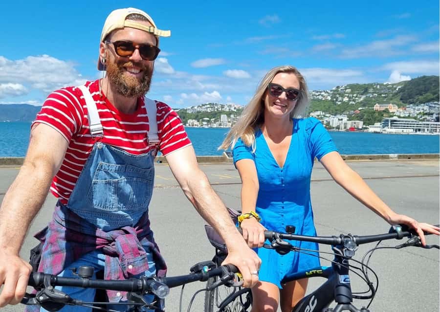 Wellington Electric Bike Rental - Following the coast toward Miramar and Lyall Bay